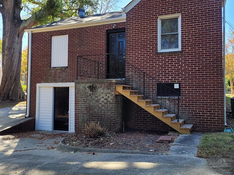 704 W Council St — Photo 2