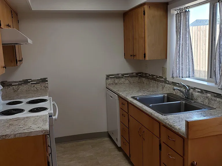 4851 SW Hoffman Ave — Photo 17