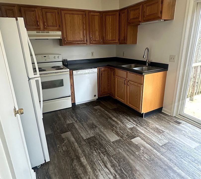 1st image of 163 E Village Rd