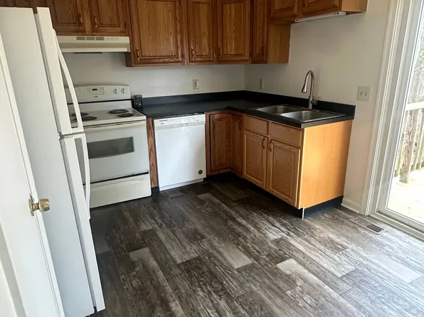 163 E Village Rd, Elkton, MD 21921