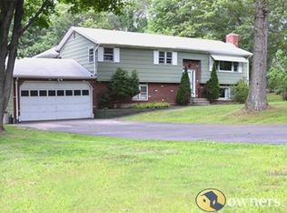 142 Summit Dr, North Branford, CT 06471
