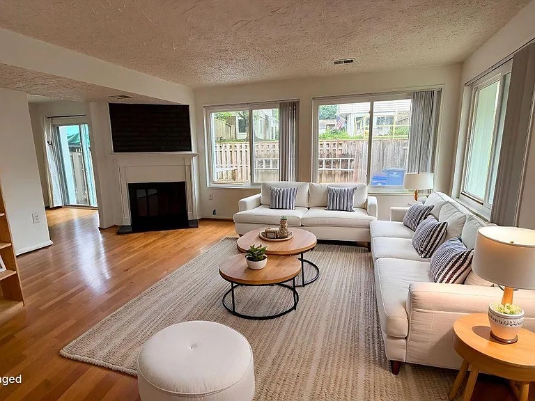 18726 Curry Powder Ln — Photo 1