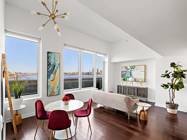 1000 Avenue At Port Imperial #702 — Photo 3