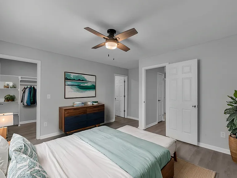 817 Biltmore Dr — Photo 18