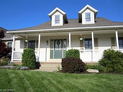 2nd image of 3721 Sugarbush Ln