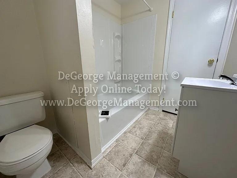 Walworth Garden Apartments — Photo 105