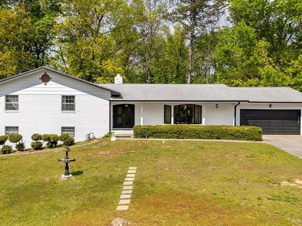 7007 Genoa Dr, Chattanooga, TN 37421