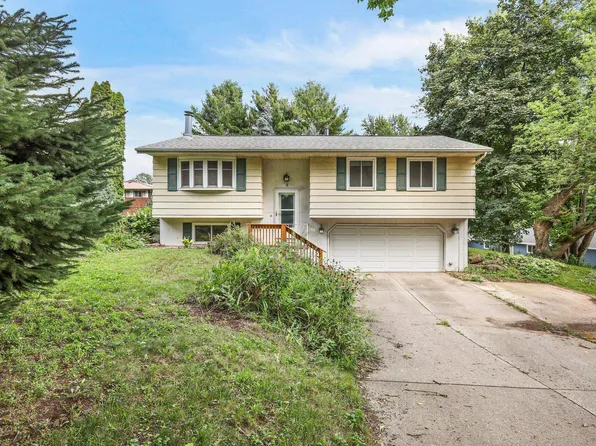 9 Esther Ct, Madison, WI 53714