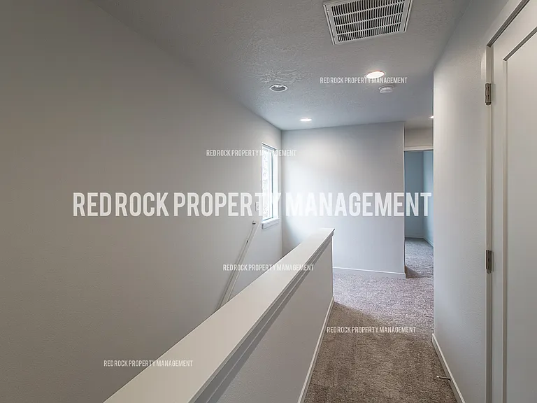 319 S Woodlawn Ln #1 — Photo 25