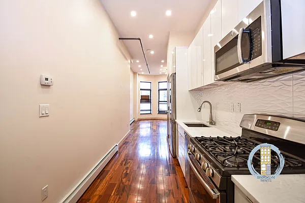 Rented by Brooklyn Rentals NYC | media 9