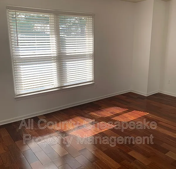 949 Whispering Ridge Ln — Photo 9
