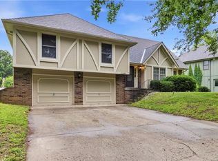 11683 Grant Dr, Overland Park, KS 66210