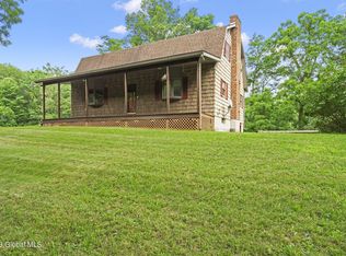 570 Lime Kiln Rd, West Coxsackie, NY 12192