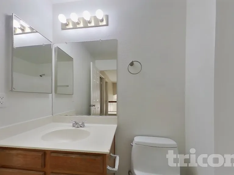 5214 E Fountain St — Photo 15