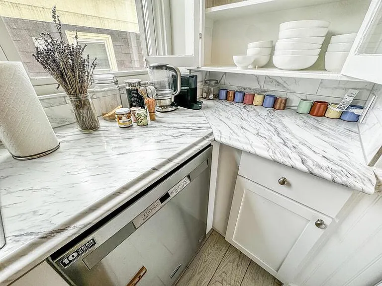 35 Essex St #1 — Photo 3