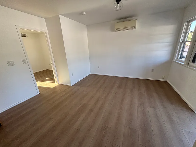 8126 San Vincente Ave #B — Photo 2