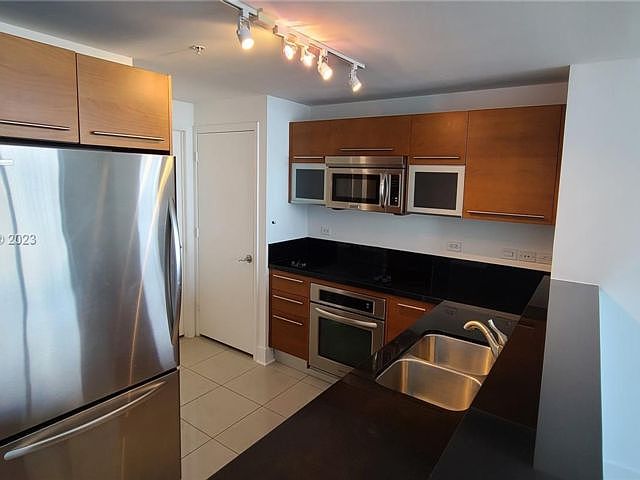 1st image of 244 Biscayne Blvd APT 3109