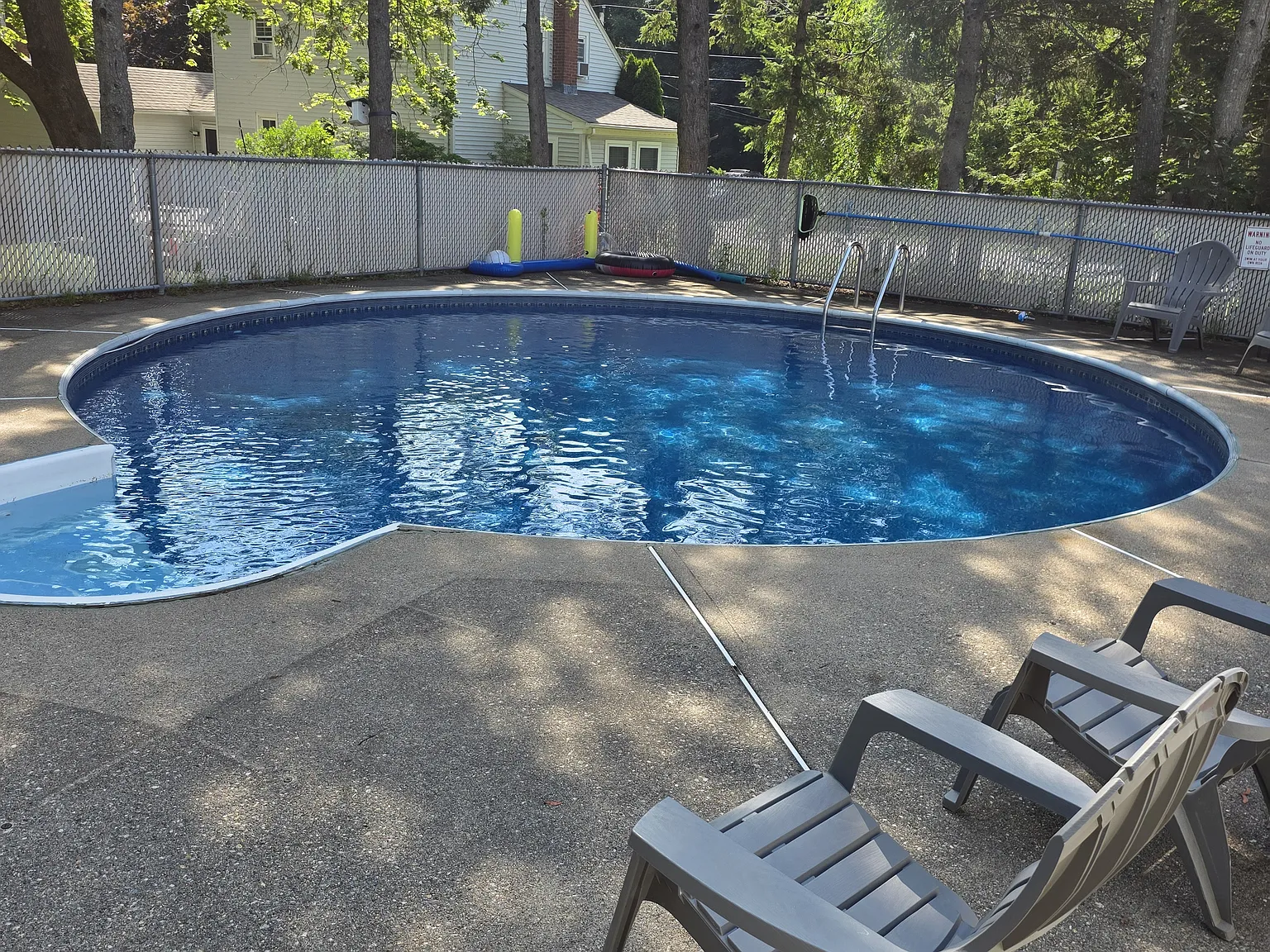 4 bed, 2400 sqft, $3,000 — Photo 4