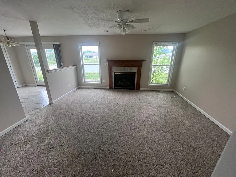 510 Fairington Ave — Photo 5