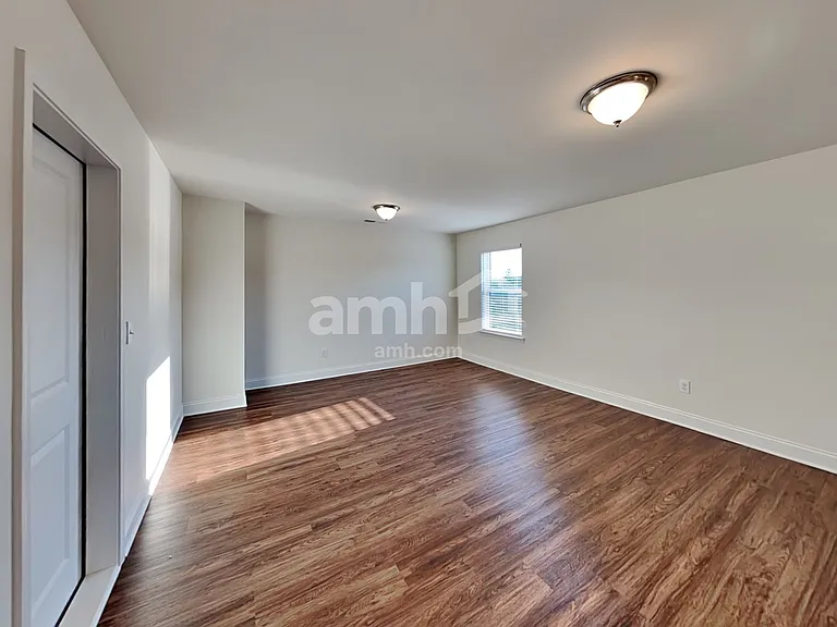 5125 Staten Ln — Photo 10