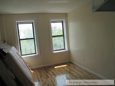 3rd image of 501 W 175th St APT 4F