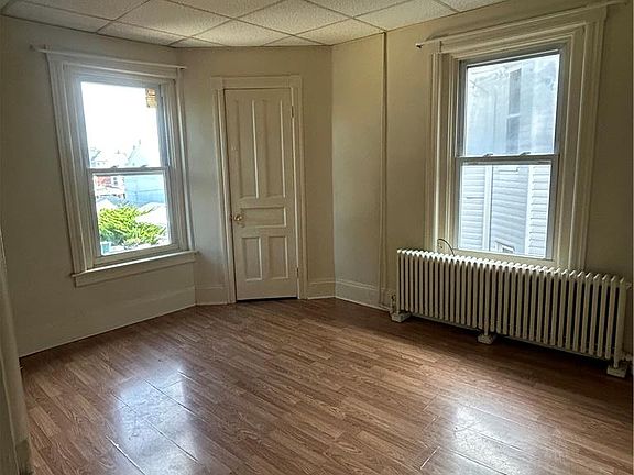 4th image of 235 E Goepp St Unit 2