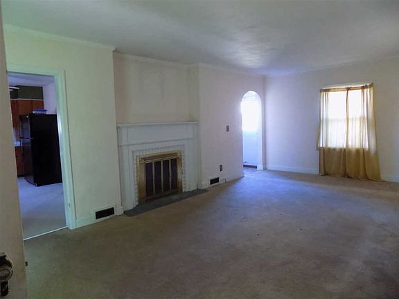 4th image of 1710 Tacoma Ave