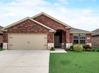 1809 Yale St, Farmersville, TX 75442