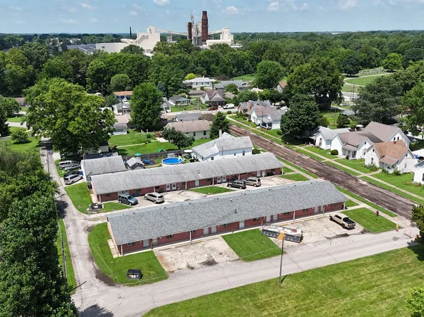 645 Main St, 645 Main St #3, Shelbyville, IN 46176
