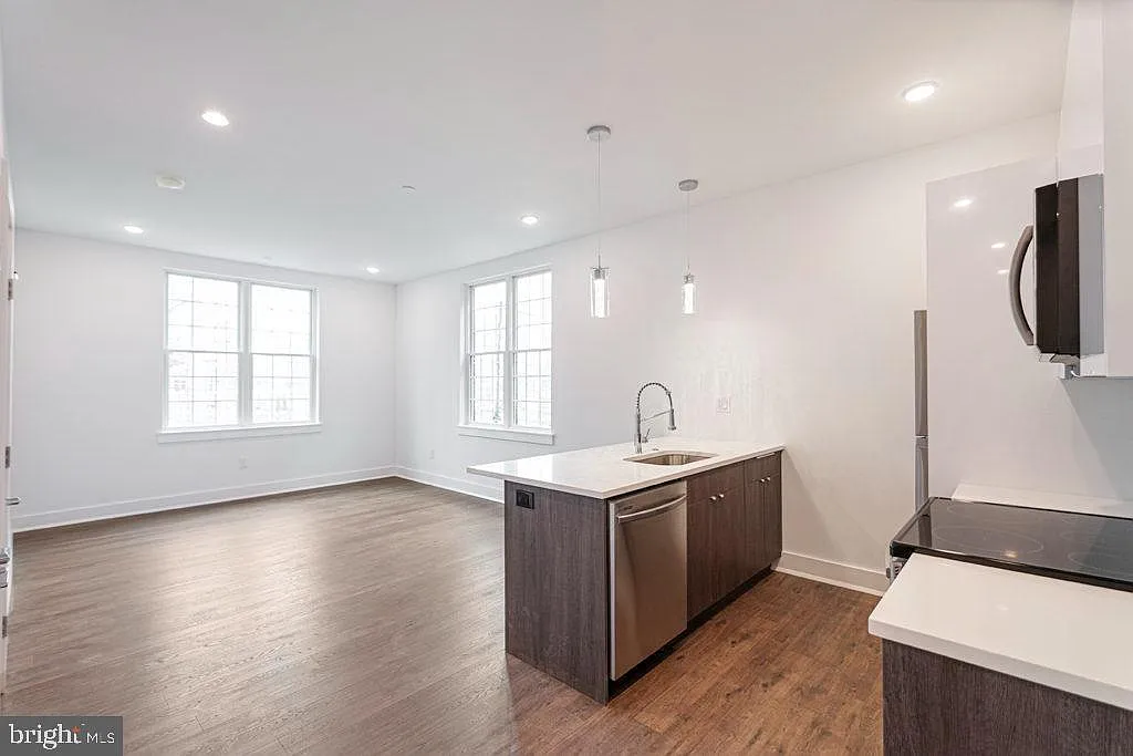 1 bed, 515 sqft, $1,600 — Photo 2