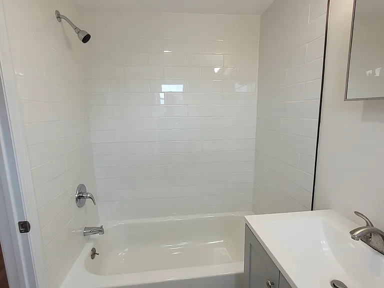 104 N Franklin St #A — Photo 10
