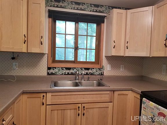 2nd image of 157 Sugar Bush Dr