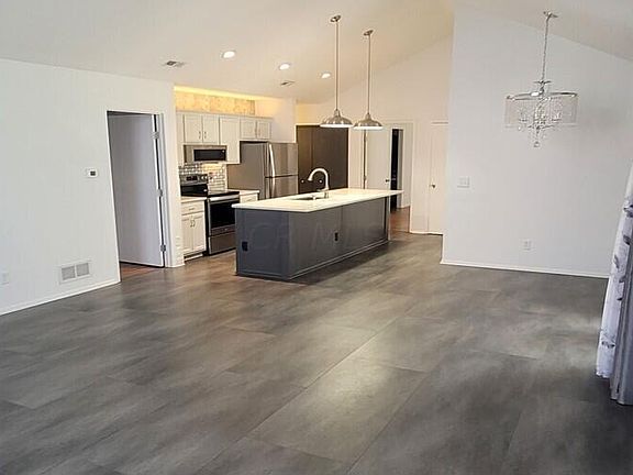 5th image of 4973 Meadow Run Dr