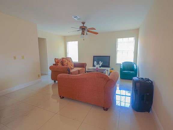 4th image of 1356 Climbing Rose Lane