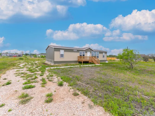 169 PR 4654, Hondo, TX 78861