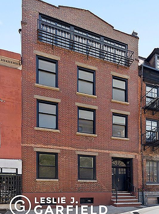 1st image of 104 Greenwich Ave