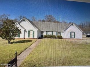 7542 Woodshire Dr, Horn Lake, MS 38637