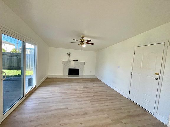 3rd image of 512 San Marco Street