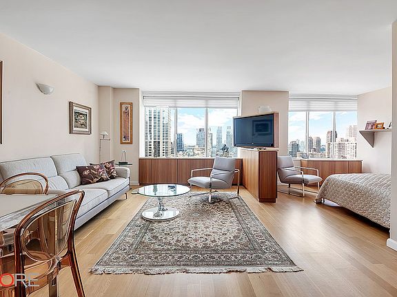 2nd image of 61 W 62nd St APT 23K