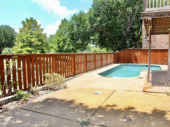 Salt water in-ground pool