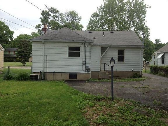 2nd image of 712 W Market St