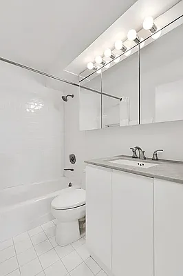 Rented by Cooper & Cooper Real Estate | media 6