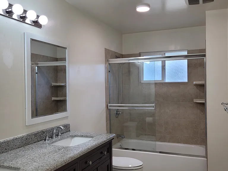 35273 Ramsgate Dr — Photo 8