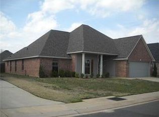 526 Antietam Dr, Bossier City, LA 71112