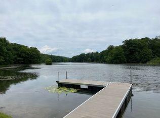 9 Kings Ct, Highland Lakes, NJ 07422