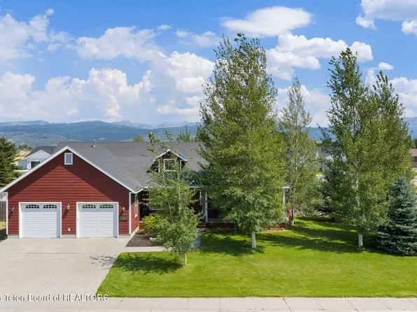 8841 Aurora Dr, Victor, ID 83455