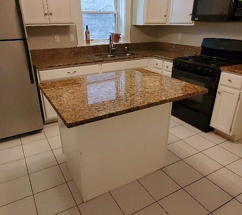 3rd image of 6306 W Holbrook St #2