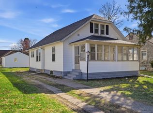 507 W 12th St, Sterling, IL 61081