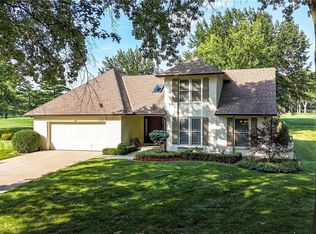 12729 Sagamore Rd, Leawood, KS 66209