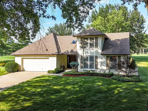 12729 Sagamore Rd, Leawood, KS 66209